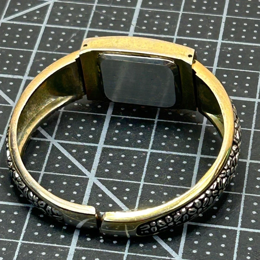 Cannes quartz watch